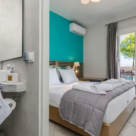 Ai Giannis Sleeps 4 Pool Air Con Wifi