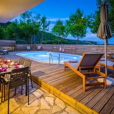 Villa Ai Giannis Sleeps 4 Pool Air Con Wifi Marathiás