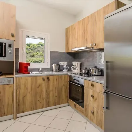 Ai Giannis Sleeps 4 Pool Air Con Wifi Villa *