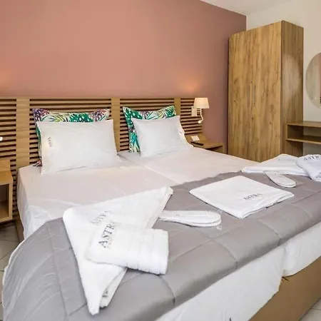 Ai Giannis Sleeps 4 Pool Air Con Wifi Marathiás